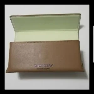 Burberry | Accessories | New Burberry London Authentic Hard 